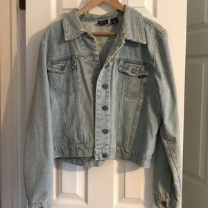 Vintage 90s denim jacket!